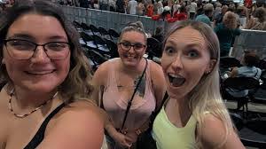 Angela Yust's Instagram, Twitter & Facebook