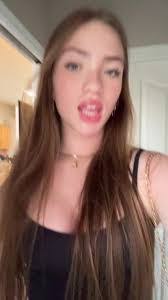 Emily Bergin's Instagram, Twitter & Facebook