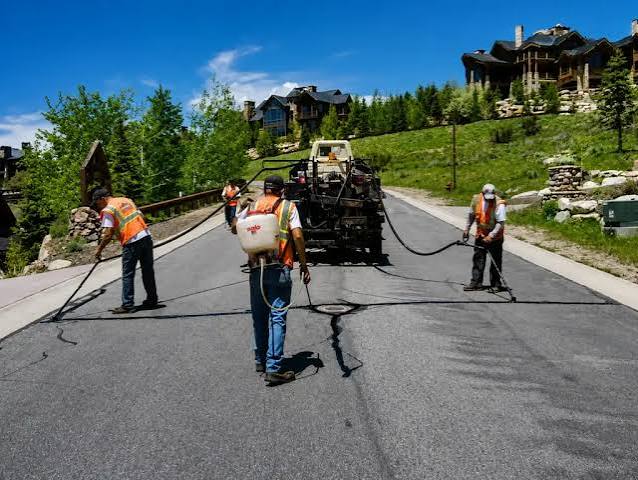 Asphalt Crack Sealing Utah | Eckles Paving