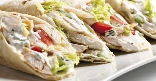Recette De Wraps Cremeux Alleges Au Poulet Et Fromage Blanc 0 Facile Et Rapide A Realiser Gouteuse Et Dietetique Recette Wrap Cuisine Recettes De Cuisine