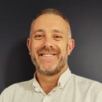 200+ perfiles de «Krüger»