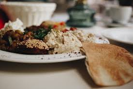 Syrisches Restaurant Und Kunstgalerie In Einem Lawrence In Mitte Mit Vergnugen Berlin Kulinarisch Kunstgalerie Restaurant
