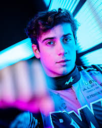 Esteban Vera (@unojodeagamotto)