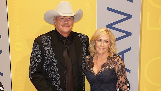 Alan Jackson's Wife: Everything to Know About Denise Jackson – Hollywood Life