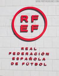El portavoz de unidas podemos en el congreso, pablo echenique, y la portavoz adjunta de vox, macarena olona, en el congreso.e. New Spain Logo Unveiled Debut On 2022 Kits Footy Headlines