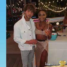 Love Island 2018 Shop The Outfits From The Villa Love Island Outfits Love Island Love Island 2018