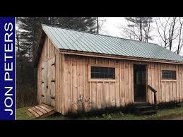Seattle studio olson kundig architects designed the dwelling for a family who has owned property in the region for generations. Vermont Post And Beam Cabins Cottages Barn Ideas Youtube