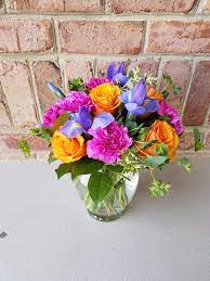 The next time a friend or family member is having a bad day, take a look at this list so you can remember which flowers you should send to brighten someone's day! Brighten Your Day In West Jordan Ut Simply Flowers