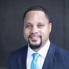 Dezeray Wright's Instagram, Twitter & Facebook