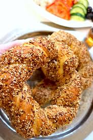 Simit Turkische Sesamringe In 2020 Turkisches Essen Rezepte Lebensmittel Essen Ideen Furs Essen