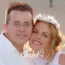 Amy Hommel's Instagram, Twitter & Facebook