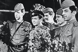 скачать фильм в бой идут одни старики черно белый Vano Yantbelidze Fotografiya Leonida Bykova Visit U Menya Doma Na Akter Filmy Znamenitosti