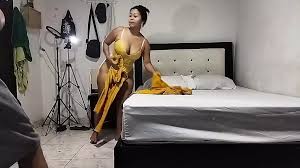 Big Ass Stepmother Falls Before My Feet: Amateur Porn by FapHouse