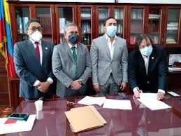 Jun 11, 2021 · la corte suprema de justicia, en cabeza del magistrado césar reyes, realiza este viernes la indagatoria al senador richard aguilar, quien es investigado por presuntos hechos de corrupción en el departamento de santander.la corte lo llamó a indagatori Cambio Radical Radica Proyecto Que Busca La Reactivacion De Los Medios De Informacion Del Pais