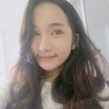 Miranda Burch's Instagram, Twitter & Facebook