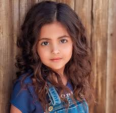 Küçük Yaşta Olmalarına Rağmen Influencerlık Yolunda İlerleyerek Dudak  Uçuklatan Paralar Kazanan Insta-Çocuklar