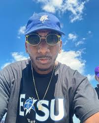 Donte Lawrence (@classic_man252) • Instagram photos and videos