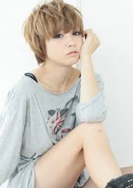 カジュアルロックショート ロック個性派女子におすすめクールな
