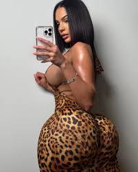 Amirah Dyme (Cake Queen) - frenchfatale.com