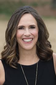 Laura Maddox's Instagram, Twitter & Facebook