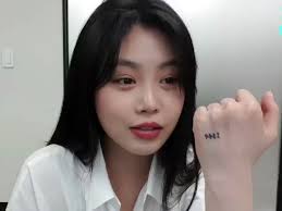 @SooJin_Moment's video Tweet