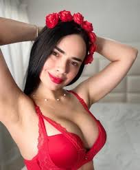 GeorginaJones Cam Model: Free Live Sex Show & Chat | Stripchat