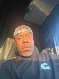 Playing the In vs Out game in trxckwrld_