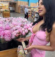 Sara Loera  Singer  saraloera Nude Leaks OnlyFans Photo 2 - Leaked Models