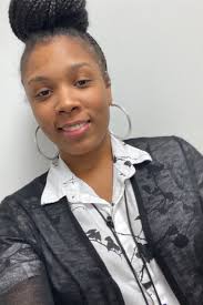 Career path widens for women in medical marijuana industry