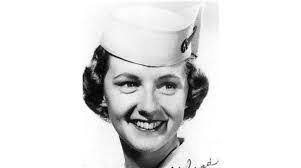 Lorena Flowers's Instagram, Twitter & Facebook