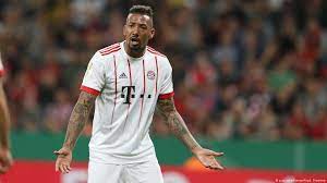 The simple but elegant ceremony saw a few of the couple's closest friends and family in attendance. Transfer Deadline Day Boateng Staying At Bayern Sports German Football And Major International Sports News Dw 02 08 2018