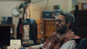 Ekranlara 2005 yılında ne seninle ne sensiz dizisinde mustafa karakterini oynayarak geldi. Episode 1 9 2018