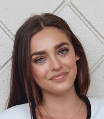 Alexa Dennis's Instagram, Twitter & Facebook