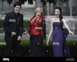 Opera singers left to right dean power hi-res stock photography and images 