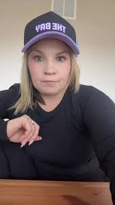 I understand fighting for every foul, but the second you sent and over the  back violation you lose credibility. #basketballrules #basketballfornewbs  #rulesofthegame #sportsskillstiktokcontest