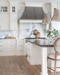 To understand what i am talking about, here are 25 lovely farmhouse kitchen décor ideas i've found that you would fall in love with. 19 Most Gorgeous French Country Kitchens
