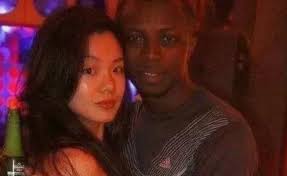 Tiểu thư châu Á bỏ tiền yêu võ sĩ châu Phi: Hôn nhân và cái kết "đắng"