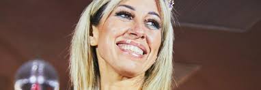 San Gemini, Stefania Federici, 45 anni, vince il titolo di Bellissima  Italiana 2022