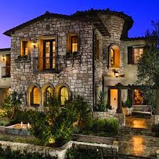 But it also means finding windows that perform well, perform for a long time, and offer as many advantages as possible. 100 Series Specialty Shape Windows