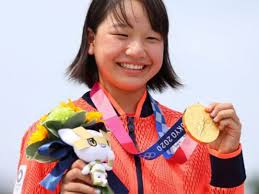 The granting of awards is laid out in detail in the olympic protocols. B6qwk7cquqrqmm