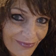 Tracy Thacker's Instagram, Twitter & Facebook