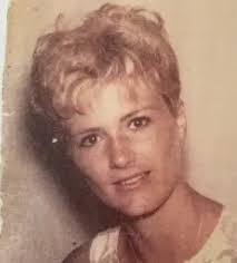 Bonnie Hartman's Instagram, Twitter & Facebook