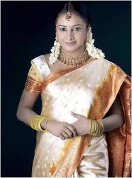 Hi, i think this question should be reversed, so i can answer it, lol. Tamil Serial Actress Gayathri Hot Navel Http Dwgrp Over Blog Com