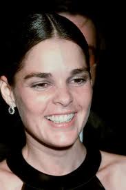 Ali MacGRAW (1939) : Biographie et filmographie