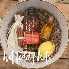 Hot Toddy Kits Sharing Liquor With The Neighborhood Jeanne Oliver Hot Toddy Hot Toddies Recipe Christmas Cocktails Easy