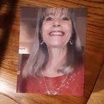 Lori Rinker's Instagram, Twitter & Facebook