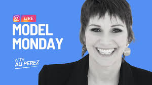 Artificial Intelligence, Being Independent & the Future of Modeling: What  Smart Models Are Doing Now