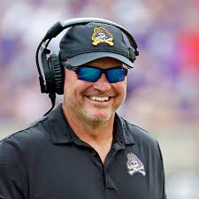 East Carolina football coach Mike Houston not buying into his team being a  heavy favorite against Navy