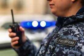 Как сообщили в региональном управлении мвд, мужчина открыл стрельбу и бросил две гранаты. W02xdjxhtjvumm