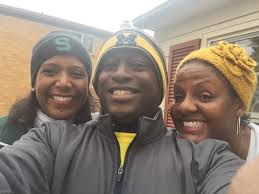 Robyn Lucas (@SGTRobyn)